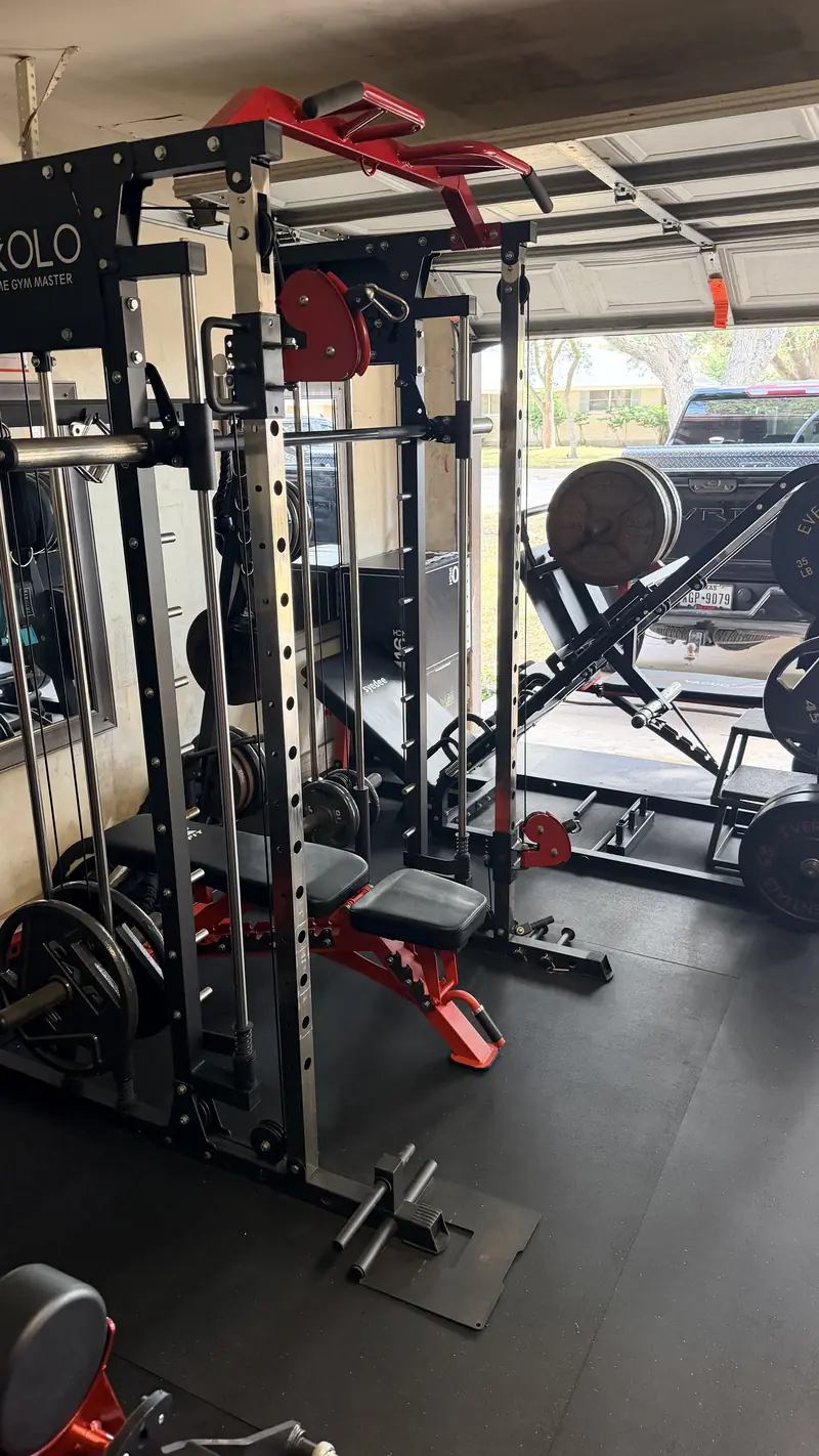 Smith machine and leg press station